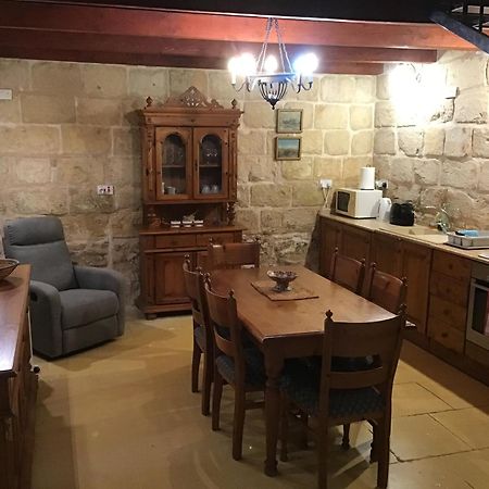 Charming 17Th Cent House Of Character In The Famous 3 Cities, Right Next To Valletta Cospicua Экстерьер фото