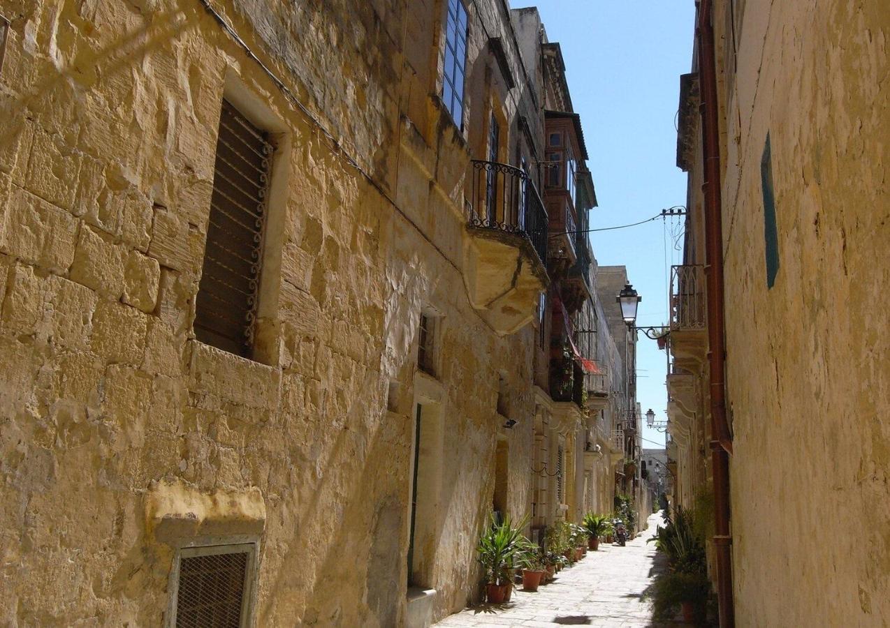 Charming 17Th Cent House Of Character In The Famous 3 Cities, Right Next To Valletta Cospicua Экстерьер фото